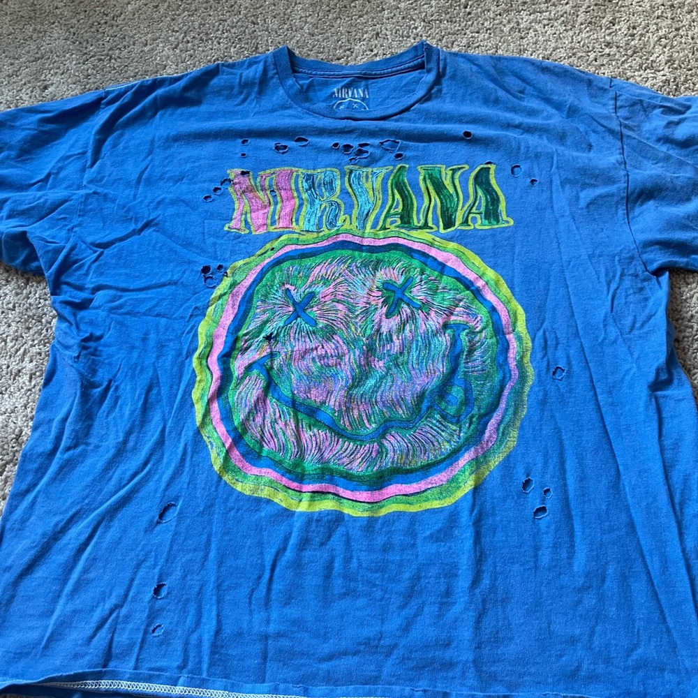Urban Outfitters NIRVANA Blue Smiley Face Tee size S/M distressed